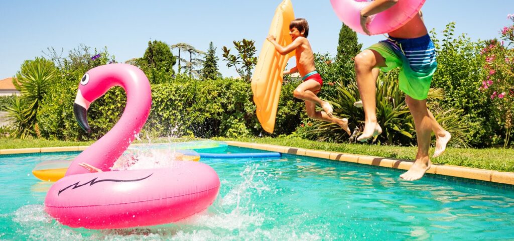 Make A Splash: How to Plan a Pool Party